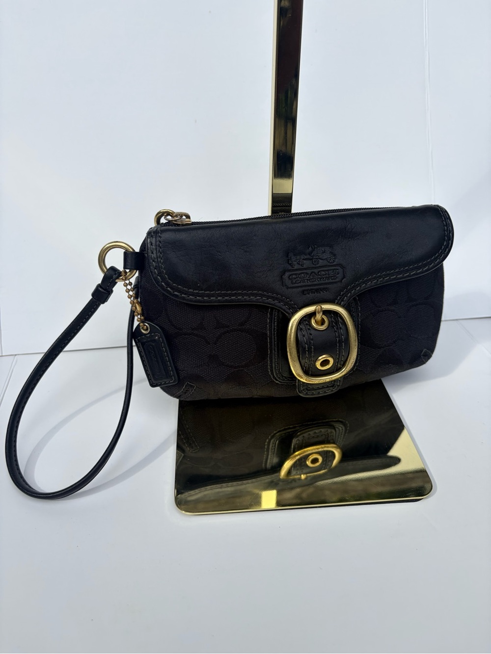 Vintage Coach Bleecker Signature Capacity Wristlet